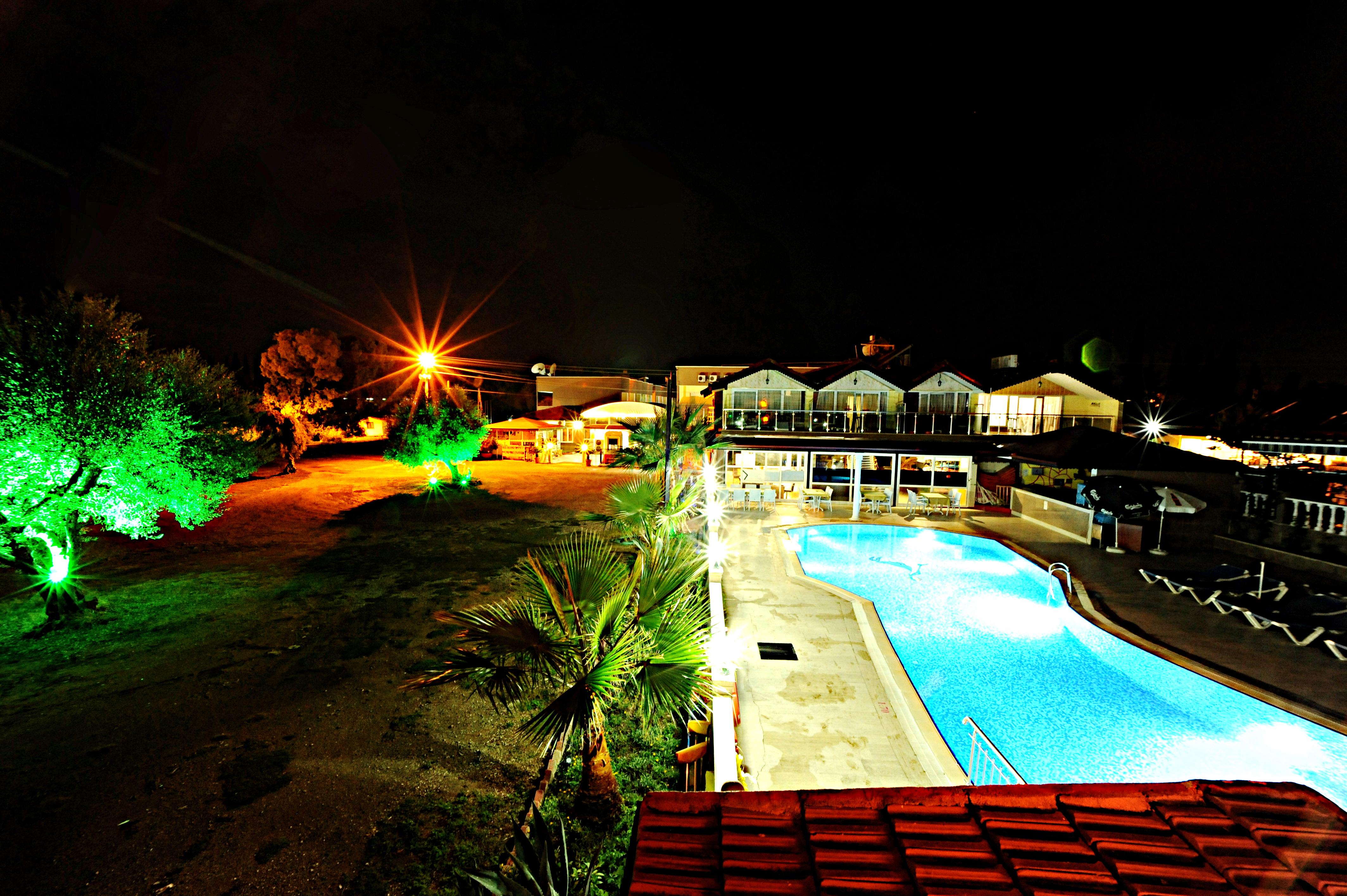 Sayanora Hotel Side Exteriör bild